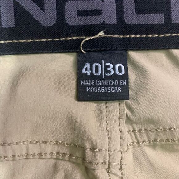 Denali Mens Size 40x30 Zip‎ Fly Stretch Pants Khaki Straight Leg Pockets Nylon - Picture 2 of 8